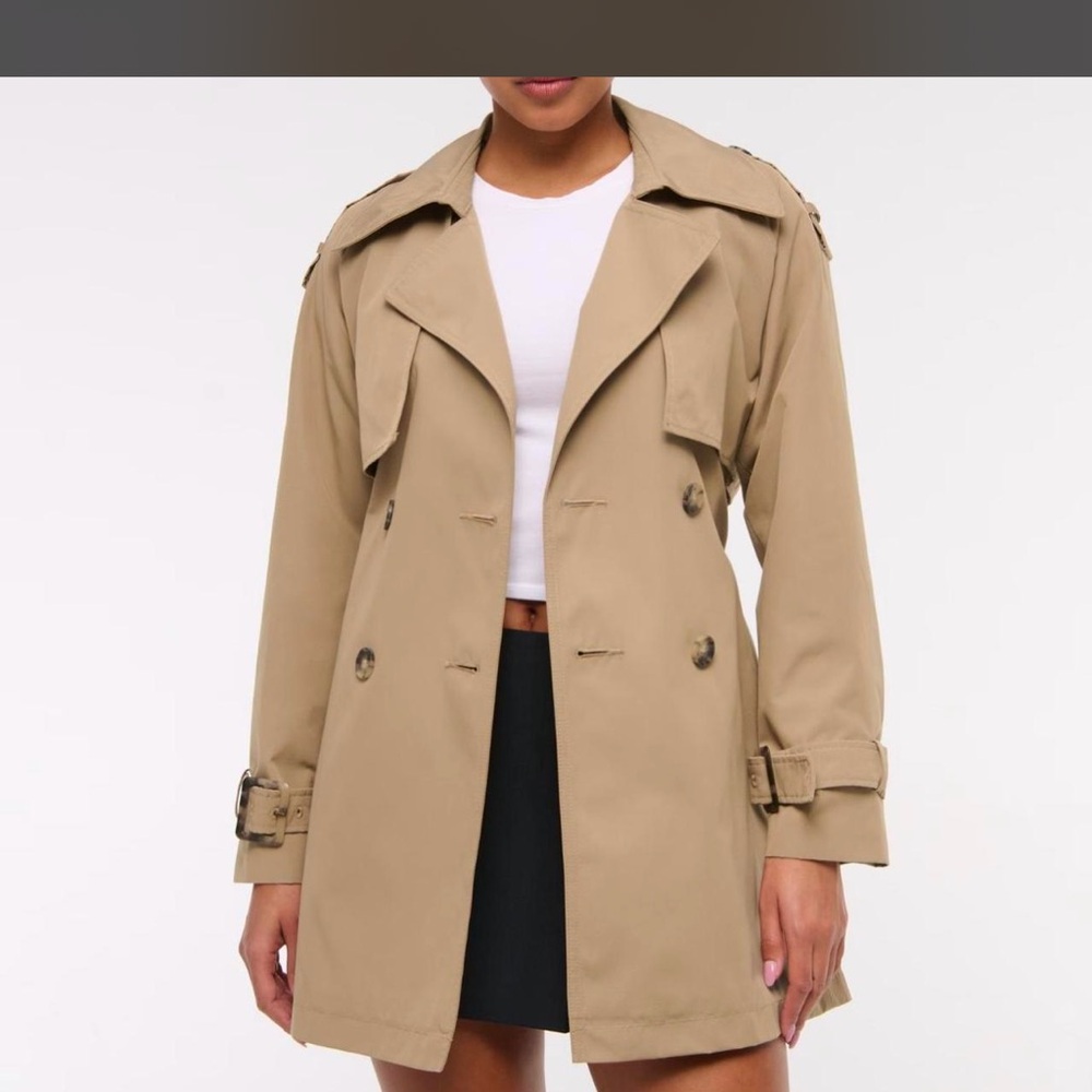 Abercrombie & Fitch Beige Trench Coat